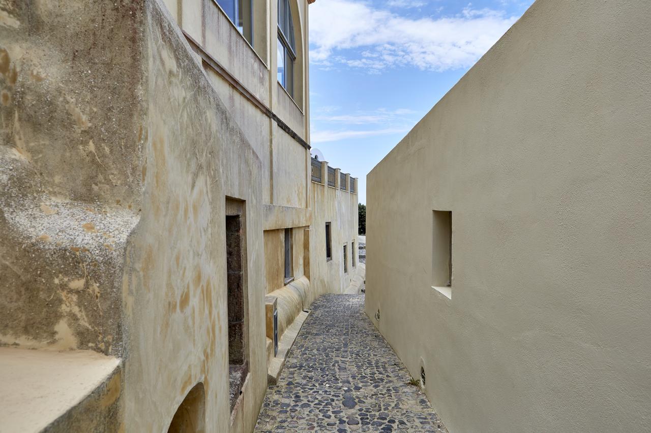 White & Co. La Torre Suites Pyrgos Kallistis Ngoại thất bức ảnh