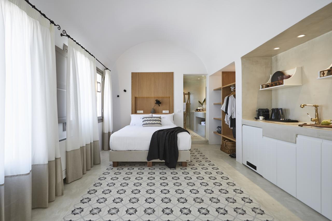 White & Co. La Torre Suites Pyrgos Kallistis Ngoại thất bức ảnh