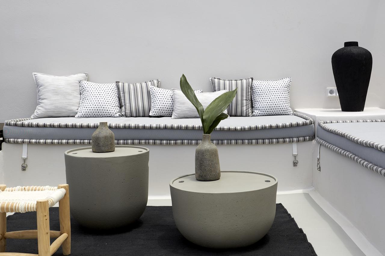 White & Co. La Torre Suites Pyrgos Kallistis Ngoại thất bức ảnh