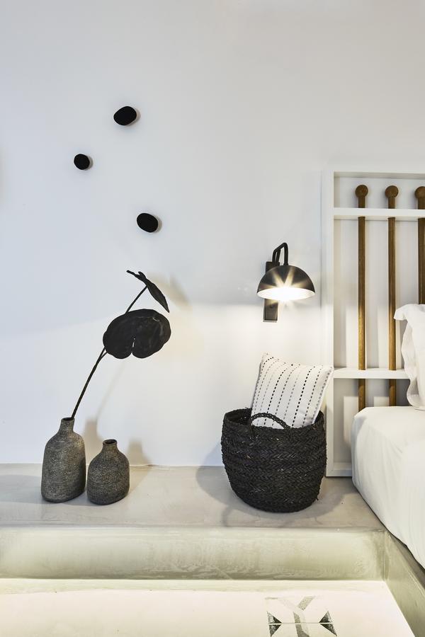 White & Co. La Torre Suites Pyrgos Kallistis Ngoại thất bức ảnh